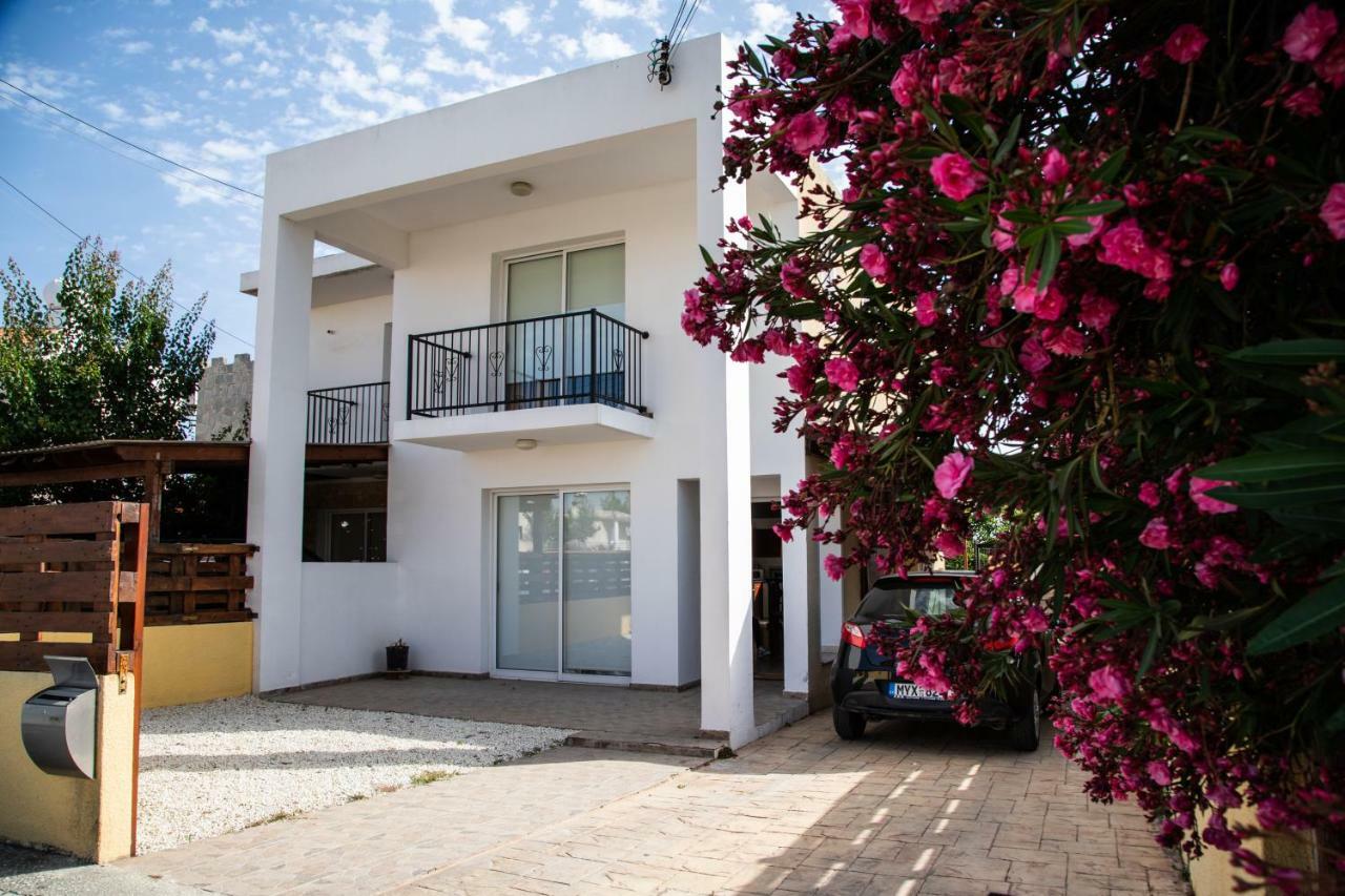 Villa Nikoleta House à Emba Extérieur photo
