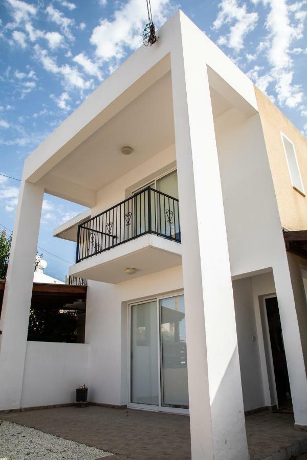 Villa Nikoleta House à Emba Extérieur photo